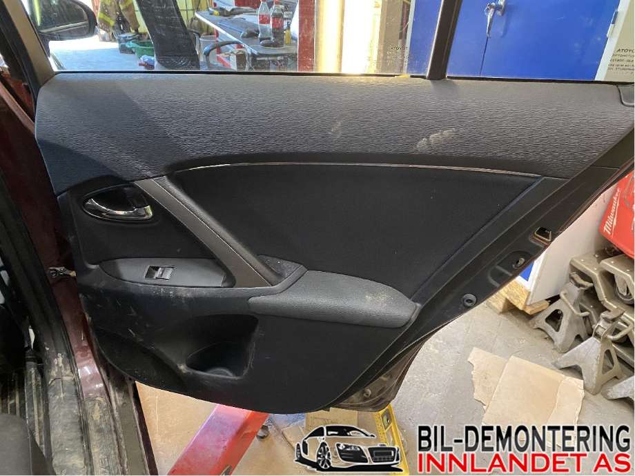 Dørtrekk høyre til Toyota Avensis, 2009-2015 (Type III, Fase 1)  (TOYOTA|6763005A10C0)