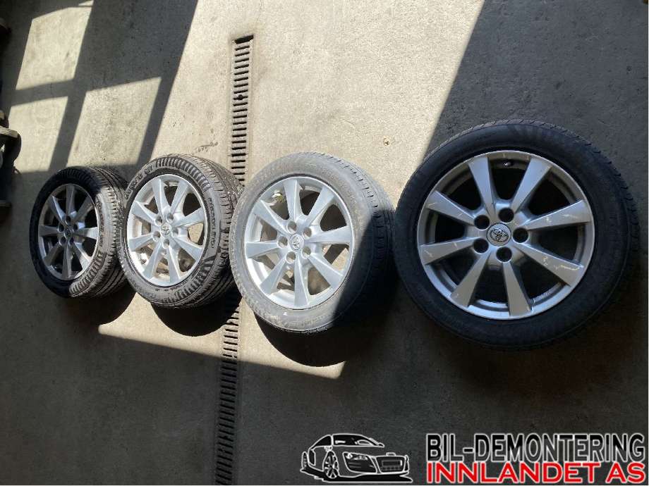 Felgsett aluminium til Toyota Avensis, 2009-2015 (Type III, Fase 1)  (TOYOTA|17X7J ET 45)