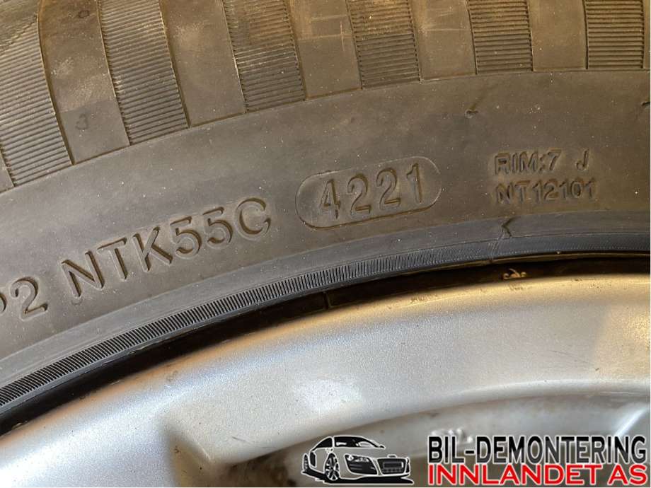 Felgsett aluminium til Toyota Avensis 2009-2015 (Type III, Fase 1)  (TOYOTA|17X7J ET 45|215/55ZR17|)