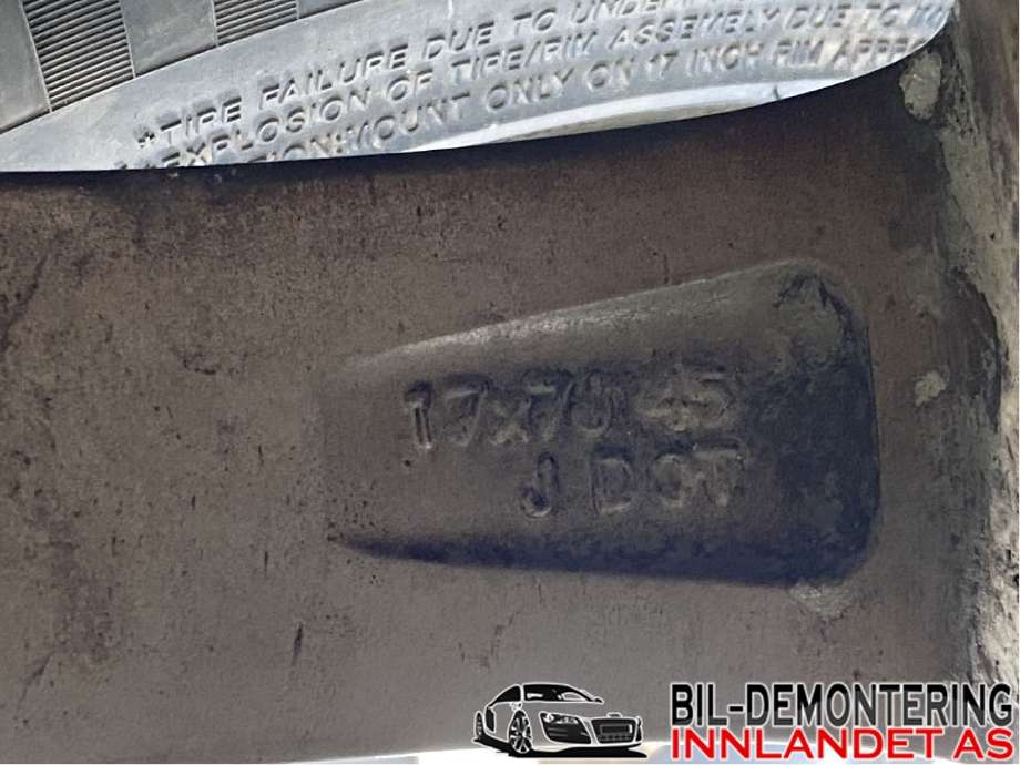 Felgsett aluminium til Toyota Avensis 2009-2015 (Type III, Fase 1)  (TOYOTA|17X7J ET 45|215/55ZR17|)