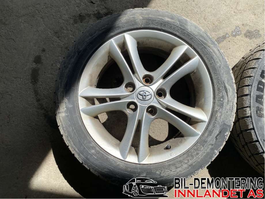 Felgsett aluminium til Toyota Avensis 2009-2015 (Type III, Fase 1)  (TOYOTA|5JX16 ET39;6|205/55R16|)