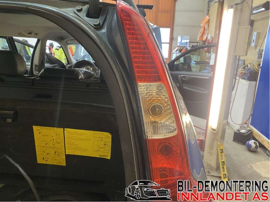 Baklykt høyre til Volvo V70, 2005-2007 (Type II, Fase 2)  (VOLVO|30655375)