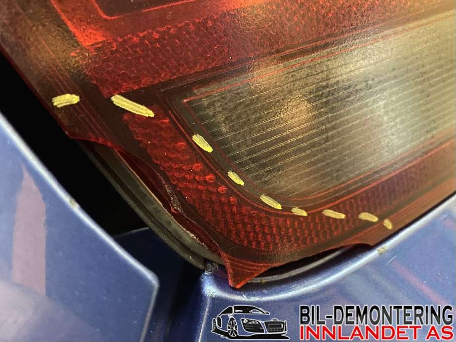 Baklykt høyre til BMW 1-Serie 2011-2015 (Fase 1) (F20/F21) (F20/F21) (BMW 125i mk1|63 21 7 270 096|)