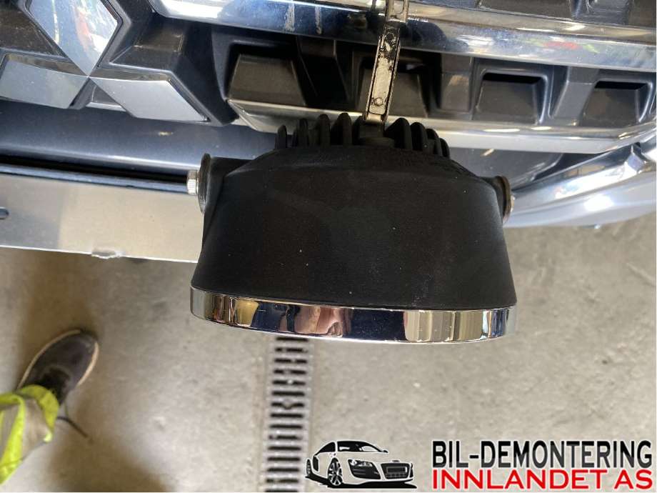 Frontlykter til Mitsubishi Pajero 2016-2019 (Type IV, Fase 2) (MITSUBISHI||SIRIUS LED)