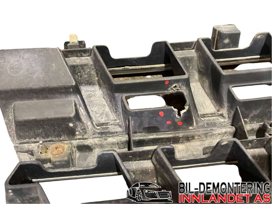 Grill til Mitsubishi Pajero 2016-2019 (Type IV, Fase 2) (MITSUBISHI|7450A956|)