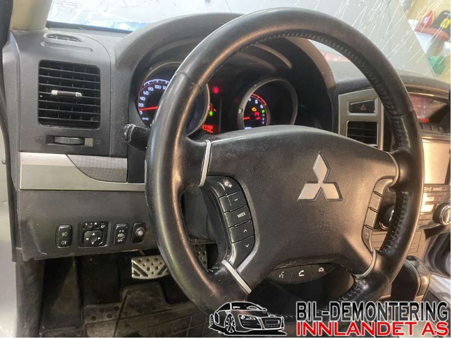 Ratt til Mitsubishi Pajero 2016-2019 (Type IV, Fase 2)  (MITSUBISHI|4400A201XC|)