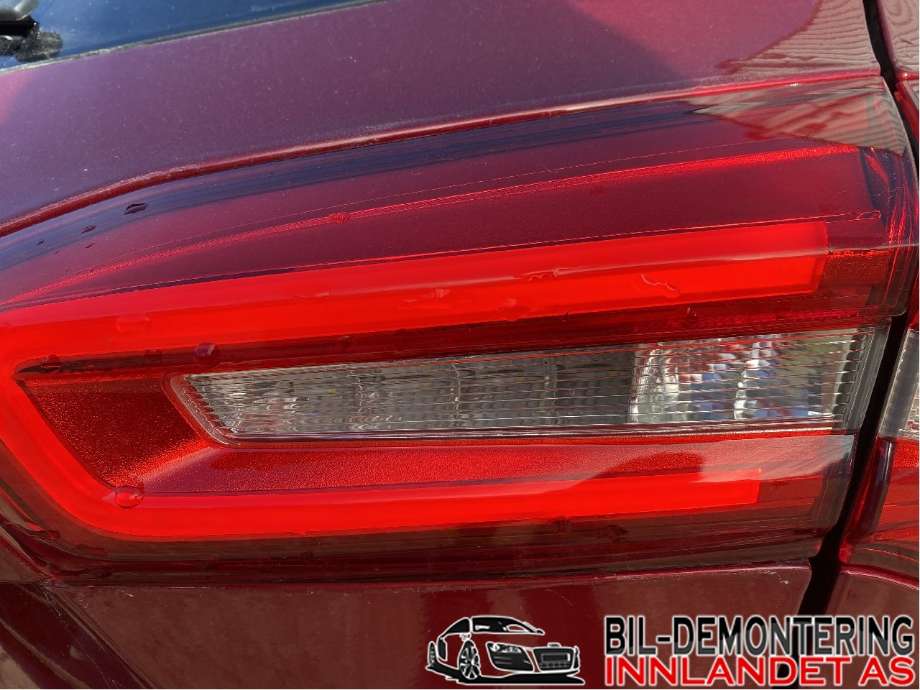 Baklykt høyre indre til Ford Focus 2018-->> (Type IV)  (FORD|JX7B-13A602-DC|2374066|)