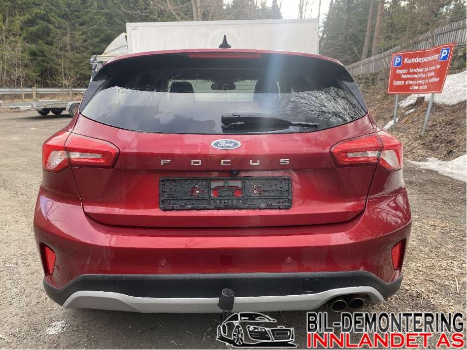 Støtfanger bak til Ford Focus, 2018-->> (Type IV)  (FORD|JX7B-17H773-CCPRAA)
