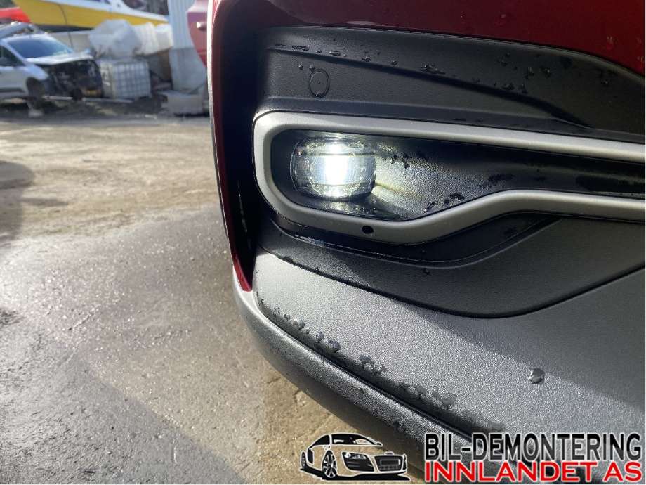 Tåkelykt høyre foran til Ford Focus 2018-->> (Type IV)  (FORD|JX7B-15A254-AB|2358842|)