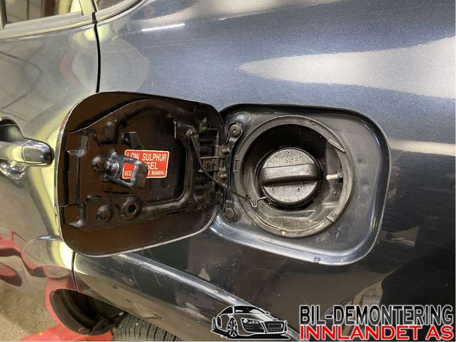 Tanklokk til Toyota RAV4 2009-2013 (Type III, Fase 2)  (TOYOTA|7735042080|)