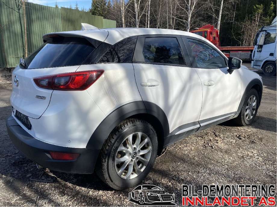 Dør høyre bak til Mazda CX-3, 2015-2022  (MAZDA|DKY07202XB)