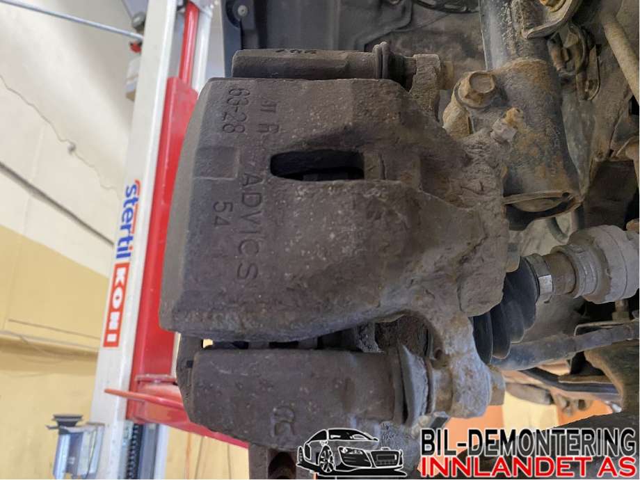 Bremsecaliper høyre foran til Toyota RAV4 2009-2013 (Type III, Fase 2)  (TOYOTA|4773042090|4773042091|)