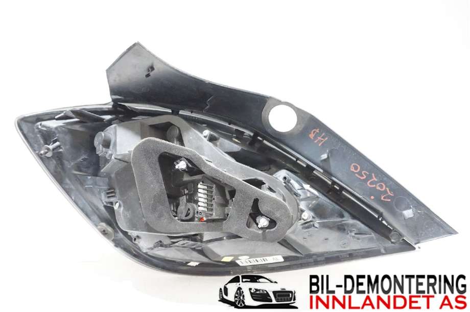 Baklykt høyre til Opel Astra H 2004-2009  (OPEL|93190307|13222325|13 222 325)