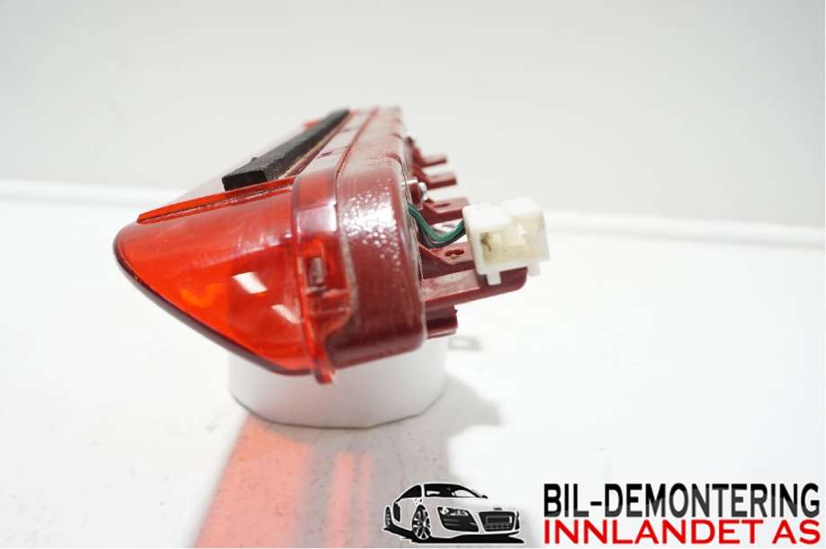Baklykt bremselys bakrute til Kia Sportage 2010-2016 (Type III)  (Kia Sportage,sl,sls|92700 3W100|)