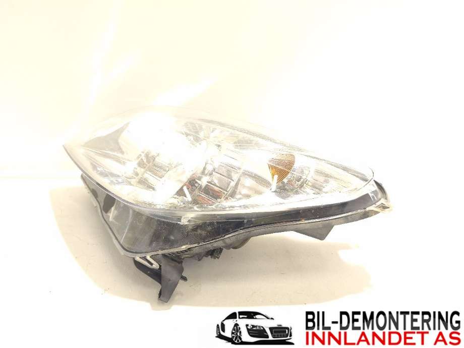 Frontlykt venstre halogen til Opel Astra H 2004-2009 (OPEL|93190069||1EG 270 370-41)