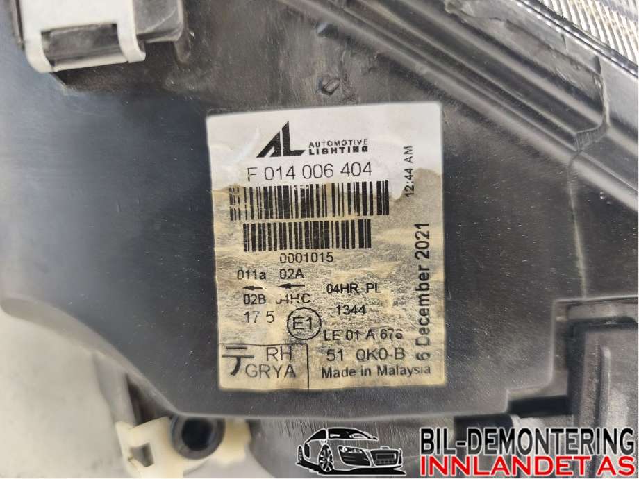 Frontlykt høyre halogen til Mazda 6 2002-2008 (Type I)  (MAZDA|GRYA510K0B||F 014 006 404)