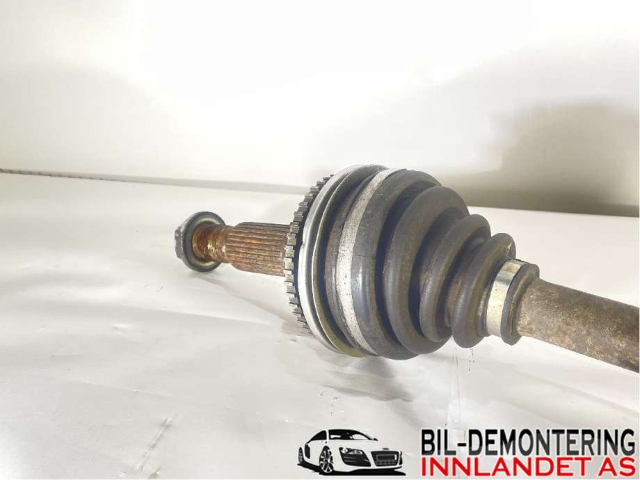 Drivaksel venstre bak til Toyota Hiace 2007-2012 (Fase 3)  (TOYOTA|4234026070|)