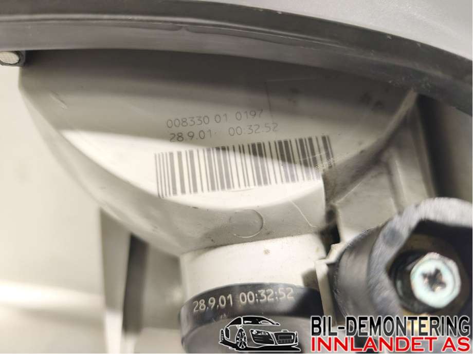 Baklykt venstre til Audi A4 2001-2004 (Type II) (B6) (B6) (AUDI|8E5 945 217||008330 01 0197)