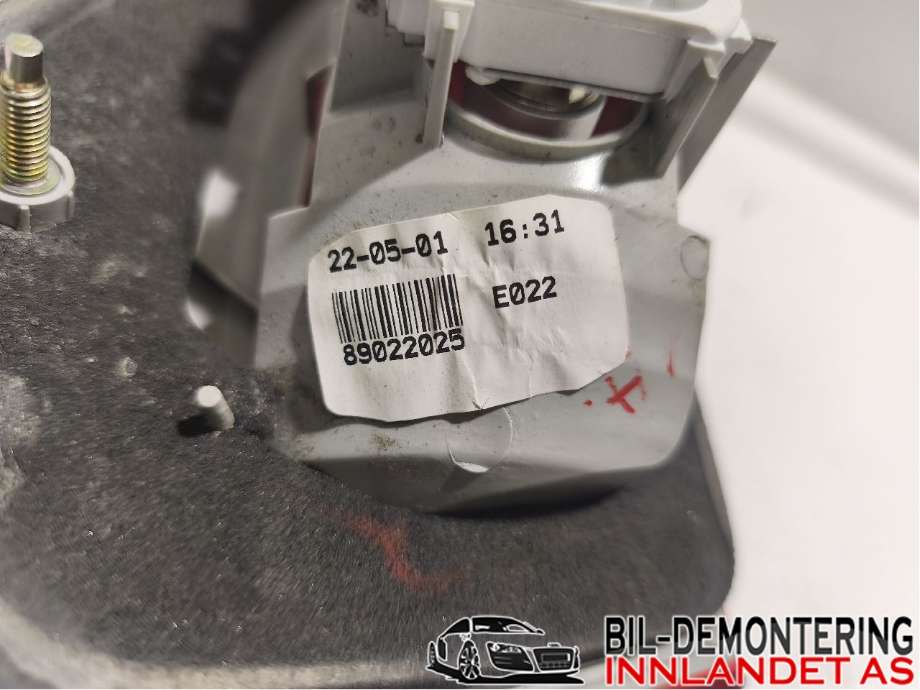 Baklykt høyre indre til Toyota Avensis 2000-2003 (Type I, Fase 2)  (TOYOTA|8158005080||89022025)