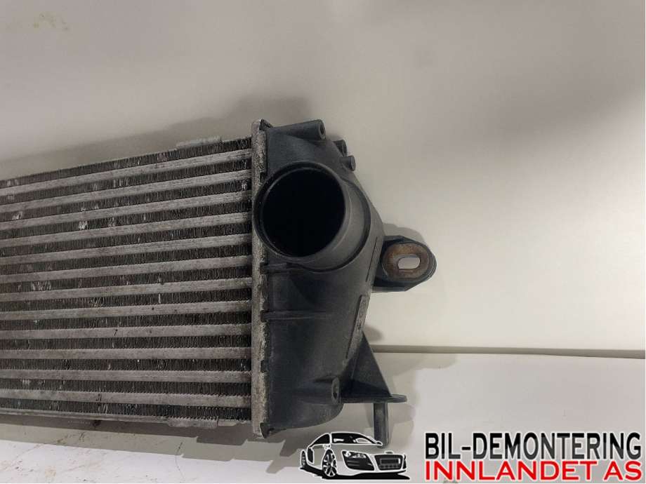 Intercooler til Opel Vivaro A 2006-2014  (93854162|)