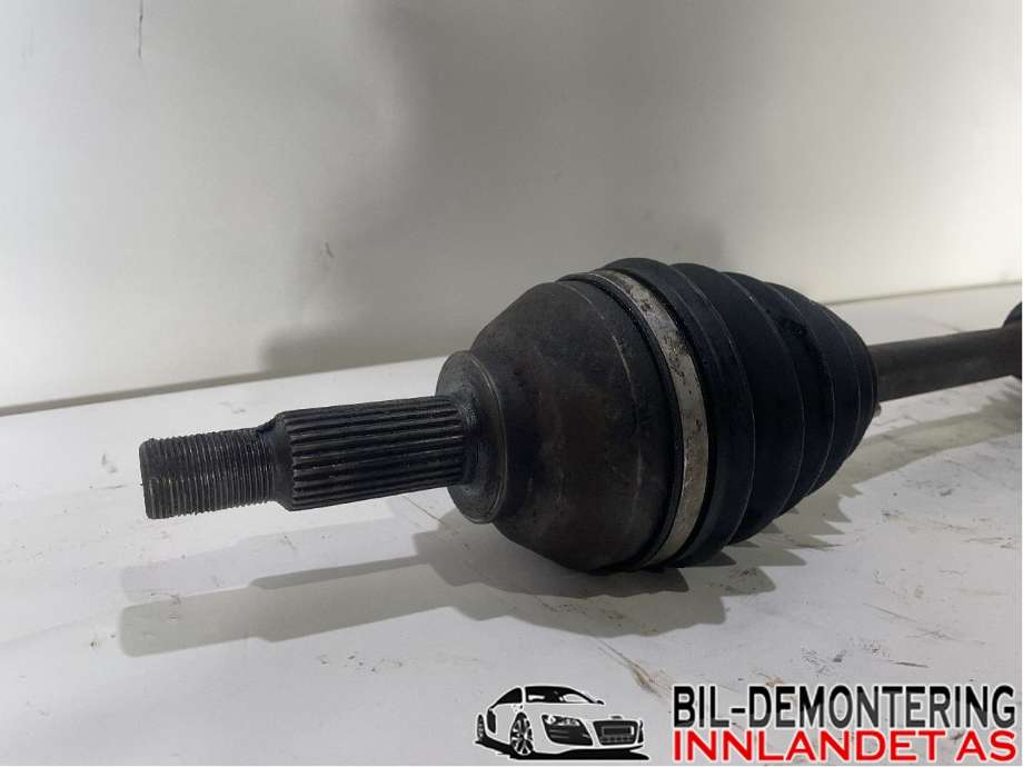 Drivaksel venstre foran til Opel Vivaro A 2006-2014  (95520503|93169668|)