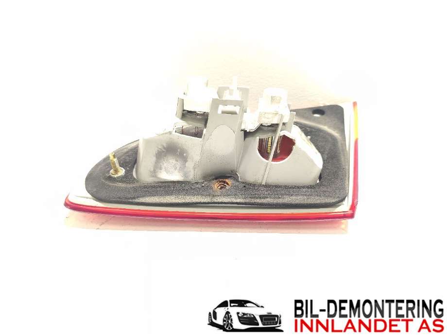 Baklykt venstre indre til Toyota Avensis 2000-2003 (Type I, Fase 2)  (TOYOTA|8159005080|8159105080|89022026)