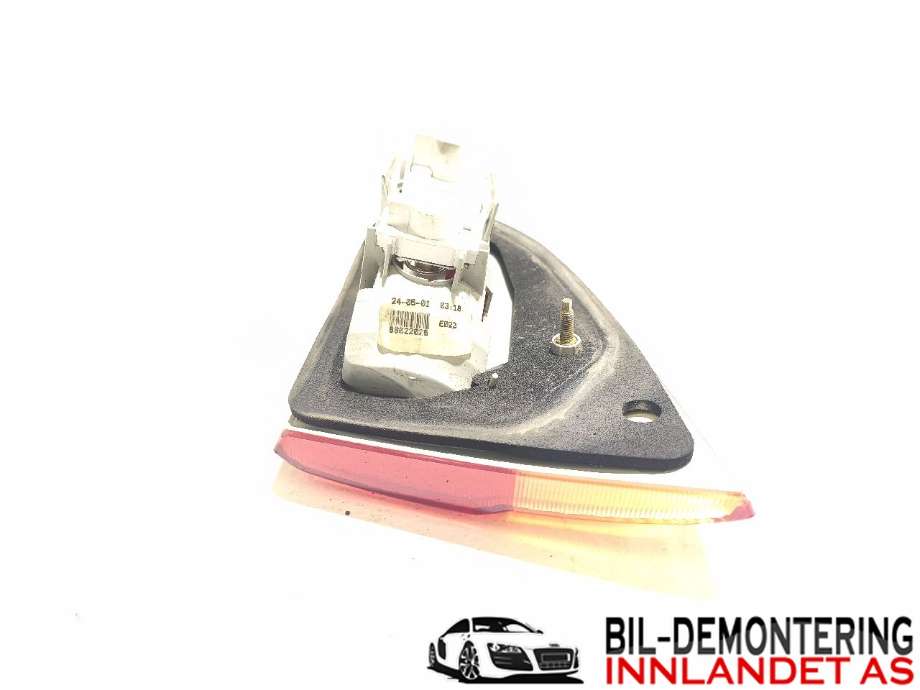 Baklykt venstre indre til Toyota Avensis 2000-2003 (Type I, Fase 2)  (TOYOTA|8159005080|8159105080|89022026)