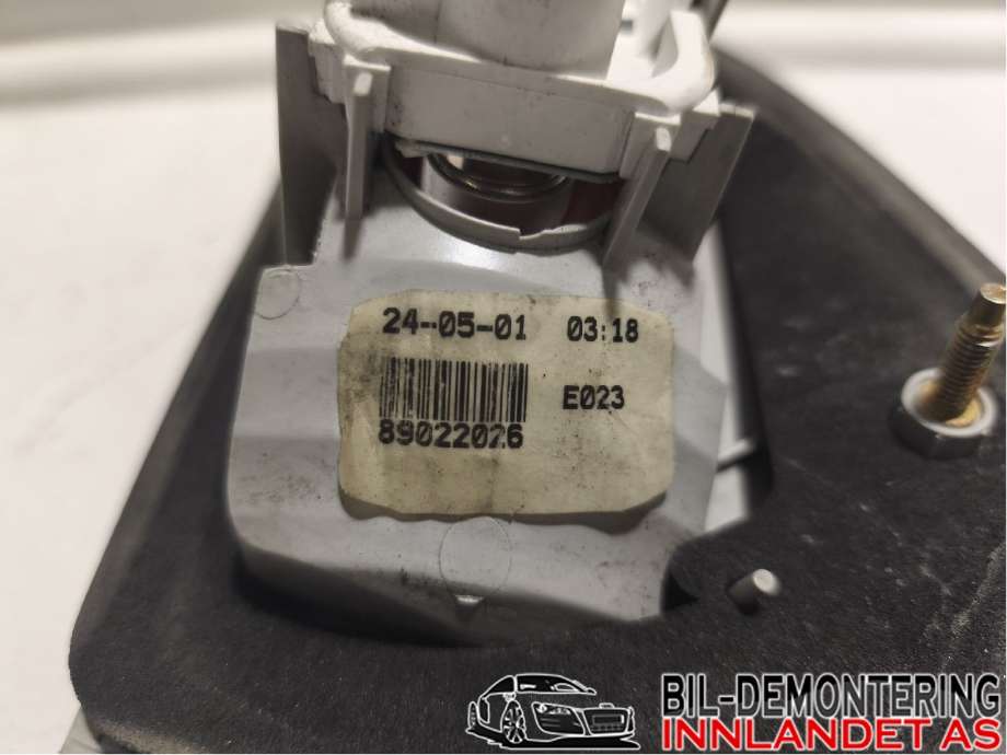 Baklykt venstre indre til Toyota Avensis 2000-2003 (Type I, Fase 2)  (TOYOTA|8159005080|8159105080|89022026)