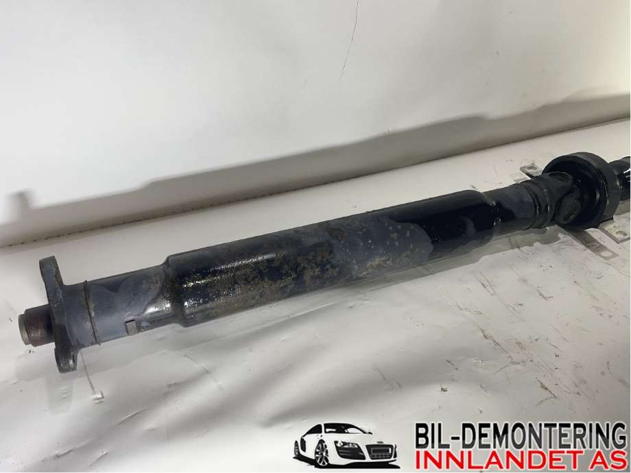 Mellomaksel til BMW 1-Serie 2004-2011 (E81/E82/E87/E88) (E81/E82/E87/E88) (BMW|26 10 7 567 953|)