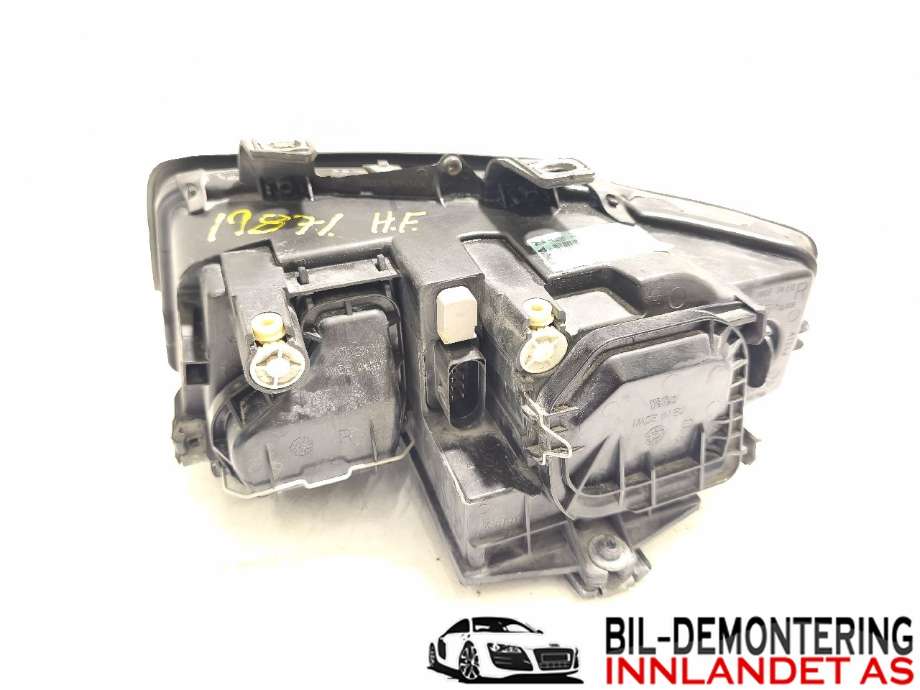 Frontlykt høyre halogen til Audi A4 2001-2004 (Type II) (B6) (B6) (AUDI|8E0 941 030 C|8E0 990 008 F|8E0 941 004 F)
