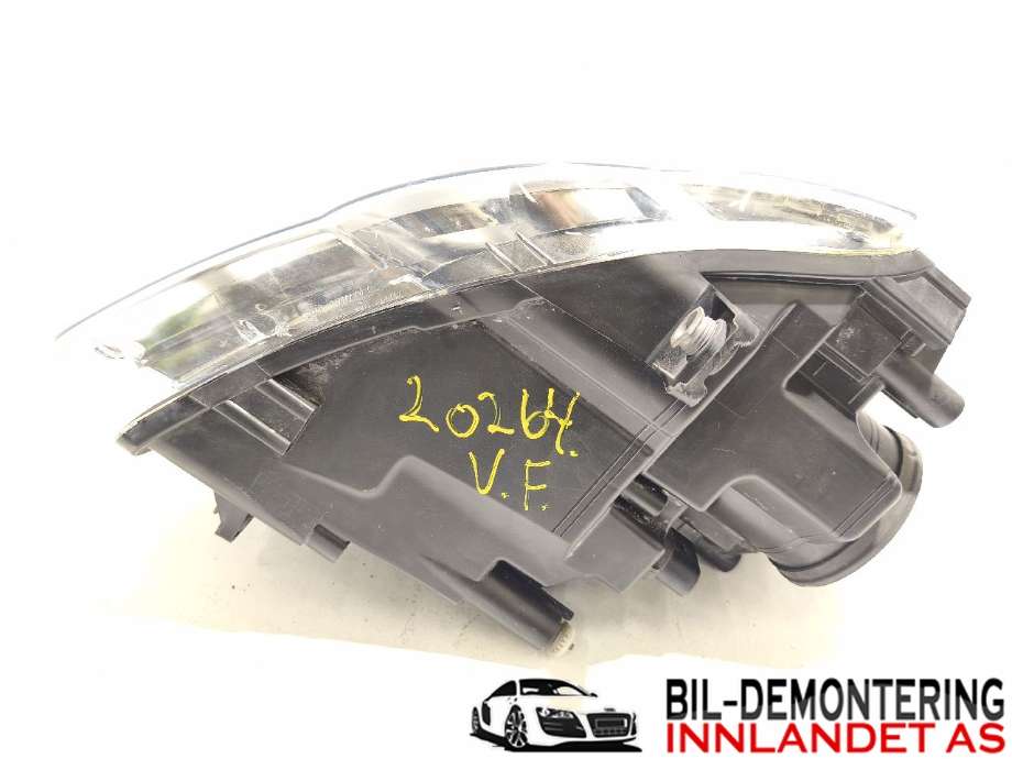 Frontlykt venstre halogen til VW Passat 2005-2010 (B6) (B6) (VOLKSWAGEN|3C0 941 005 AA||1EL 247 014-01)
