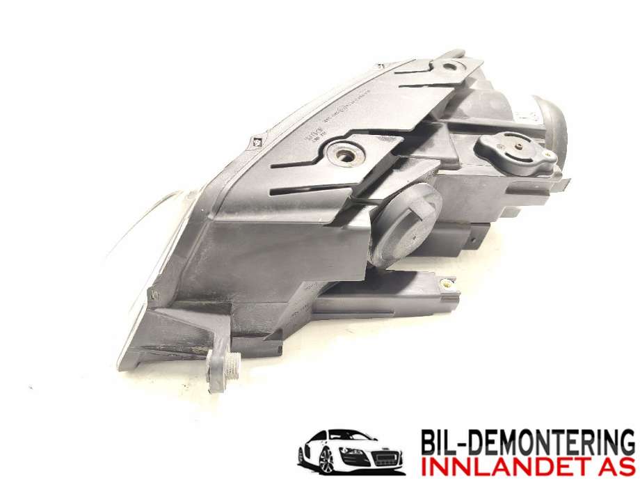 Frontlykt høyre halogen til VW Passat 2005-2010 (B6) (B6) (VOLKSWAGEN|3C0 941 006 AA||3C0 941 006 S)