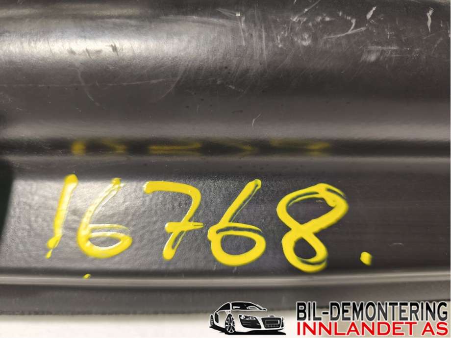 Bagasjerom rollon til BMW 3-Serie 2005-2011 (E90/E91/E92/E93) (E90/E91/E92/E93) (51 47 9 152 047|)
