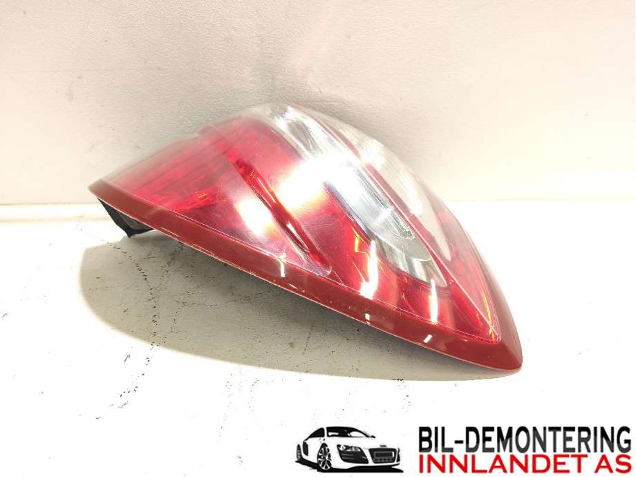 Baklykt høyre til Subaru Outback 2007-2009 (Type III, Fase 2)  (SUBARU|84913AG140|)