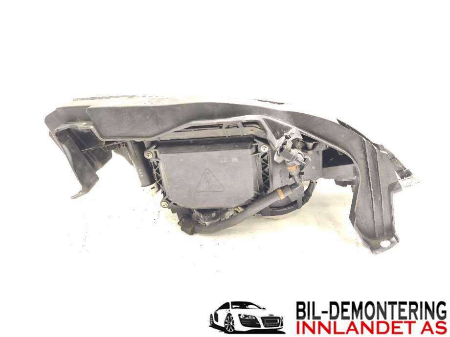 Frontlykt venstre halogen til Subaru Outback 2007-2009 (Type III, Fase 2)  (SUBARU|84913AG130|)