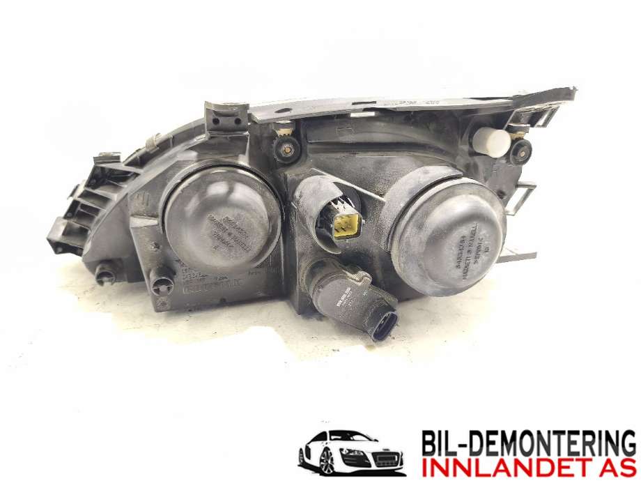 Frontlykt høyre halogen til Toyota Avensis 2000-2003 (Type I, Fase 2)  (TOYOTA|8113005100|)