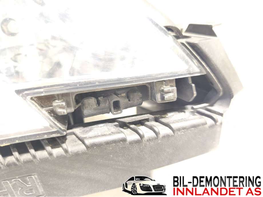 Frontlykt høyre halogen til Subaru Outback 2007-2009 (Type III, Fase 2) (SUBARU|84913AG120|)