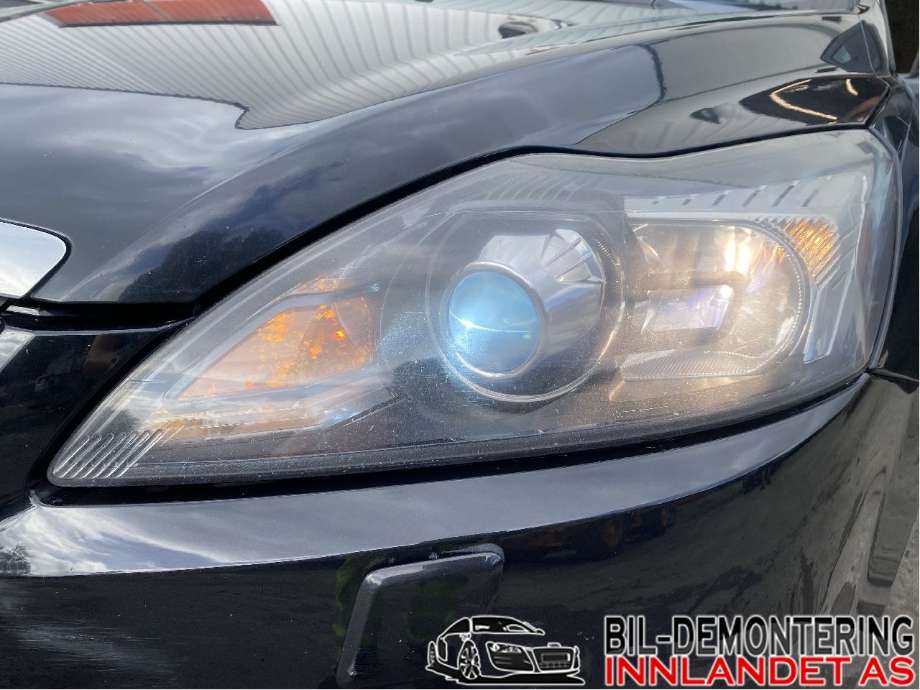 Frontlykt venstre halogen til Ford Focus 2008-2010 (Type II, Fase 2) (FORD|1744969|)