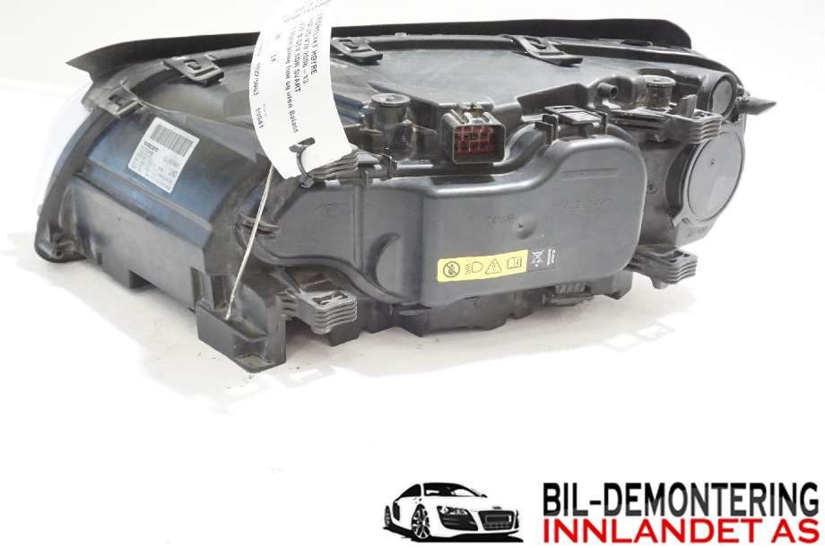 Frontlykt høyre halogen til Volvo V70 2007-2013 (Type III, Fase 1)  (VOLVO|)