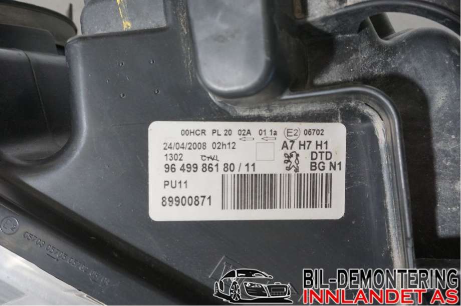 Frontlykt høyre halogen til Peugeot 207 2006-2012  (PEUGEOT|6206 95||96 499 861 80/11)