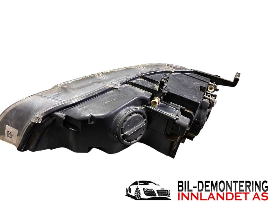 Frontlykt høyre halogen til BMW 5-Serie 2003-2010 (E60/E61) (E60/E61) (BMW 520 I|63 12 7 165 572|)