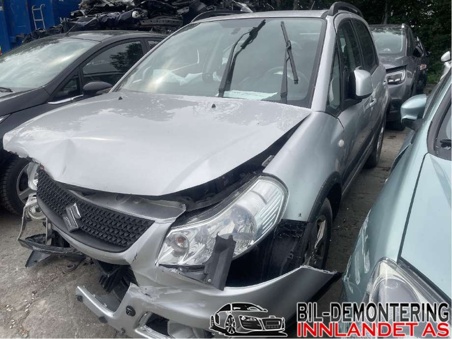 Dør venstre foran til Suzuki SX4, 2009-2013 (Type I, Fase 2)  (SUZUKI|6800280820)