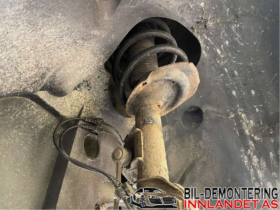 Fjærbein høyre foran til Mercedes Vito/Viano 2004-2010 (Fase 1) (W639) (W639) (MERCEDES|A 639 320 36 13|)