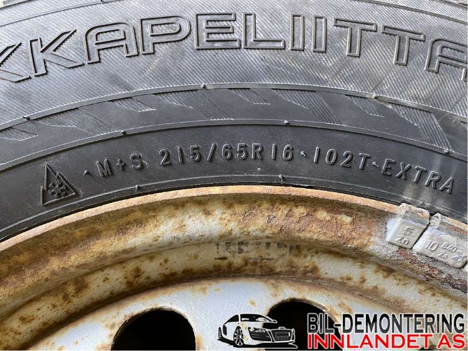 Felgsett stål til Mercedes Vito/Viano 2004-2010 (Fase 1) (W639) (W639) (MERCEDES|5JX16H2 ET60;6|215/65R16|)