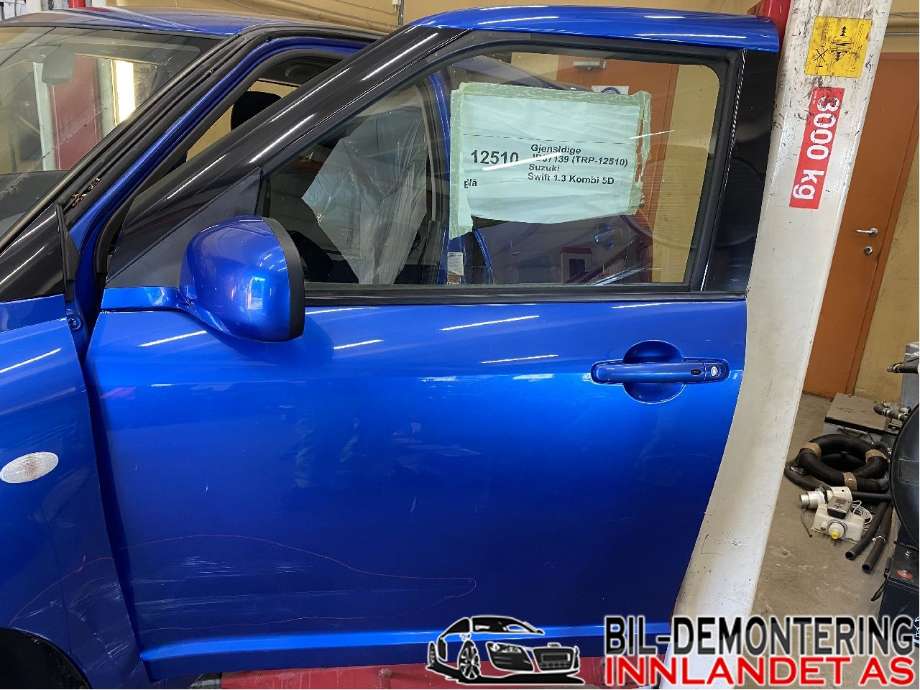 Dør venstre foran til Suzuki Swift, 2005-2010  (SUZUKI|6800263J01)