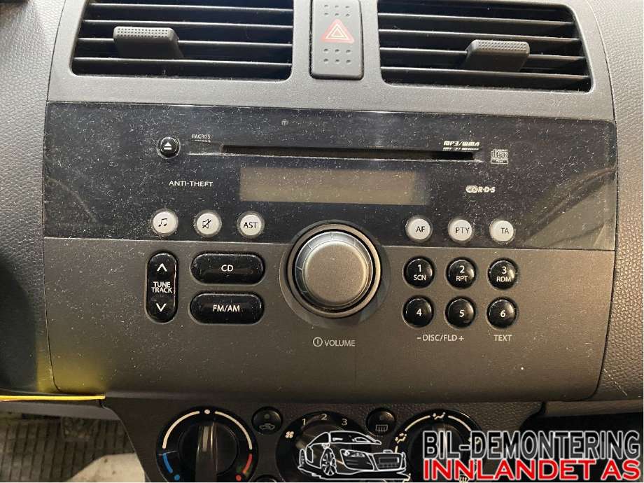Bilstereo til Suzuki Swift, 2005-2010  (SUZUKI|3910162J30BZH)