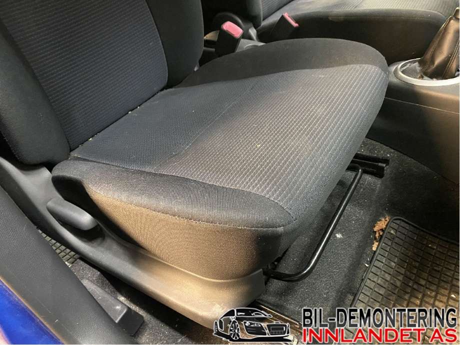 Sete foran høyre til Suzuki Swift 2005-2010  (SUZUKI|8510563J60|8530563JG0|)