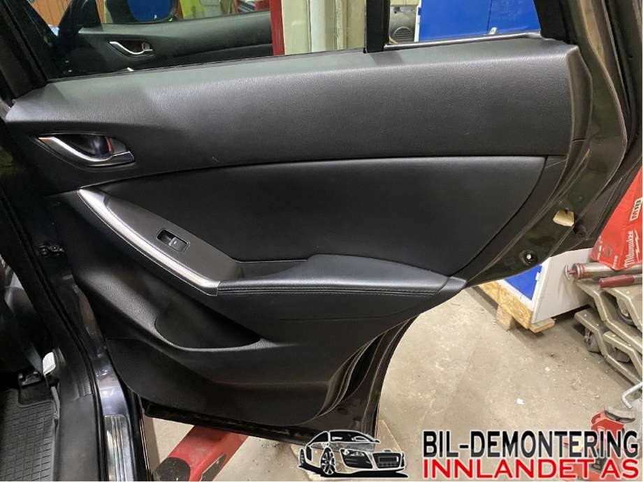 Dørtrekk høyre til Mazda CX-5, 2012-2017 (Type I)  (MAZDA|KA0V-68-520A-02)