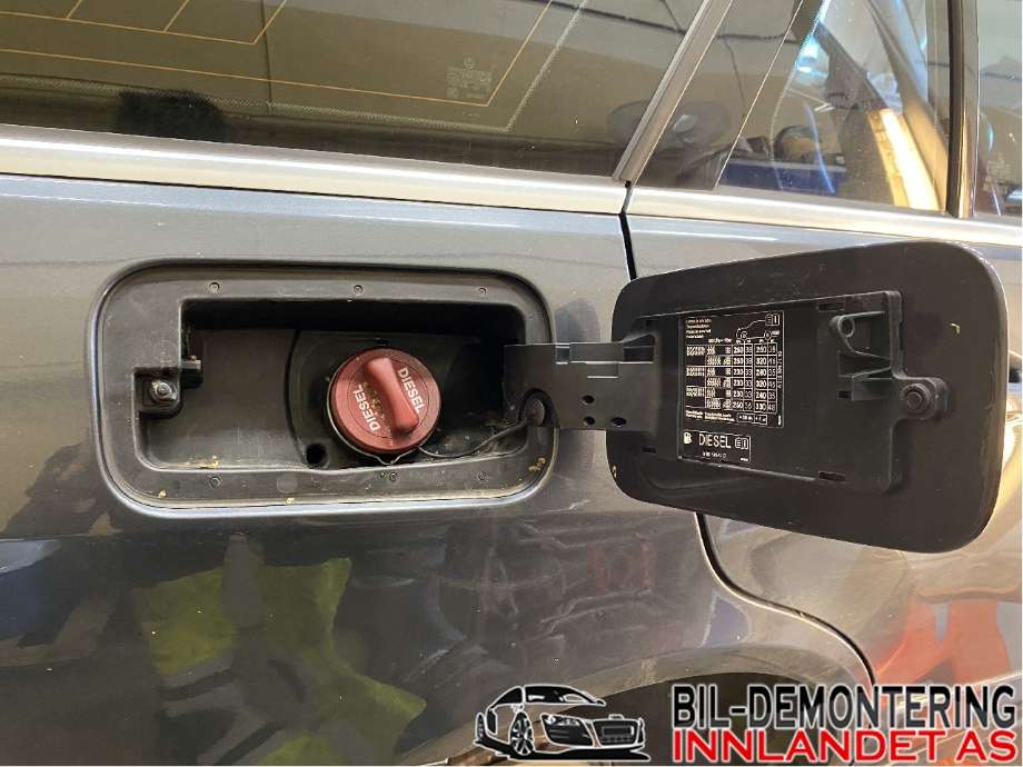 Tanklokk til Mercedes E-Klasse 2009-2013 (Fase 1) (W212) (W212) (MERCEDES|A 212 630 03 67|A 212 630 38 00|)