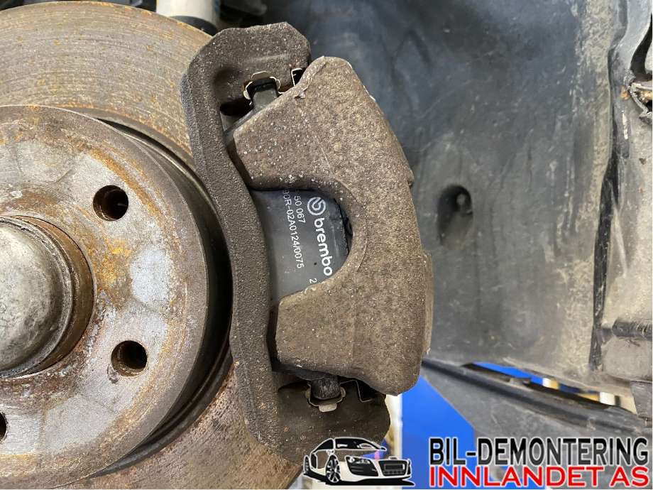 Bremsecaliper venstre foran til Mercedes E-Klasse, 2009-2013 (Fase 1) (W212) (W212) (MERCEDES|A 204 421 23 81)